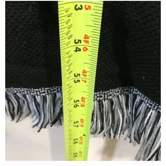 YELLOWSTONE DUTTON RANCH Throw Blanket, 46" x 60", Whiskey Label - Picture 5 of 6